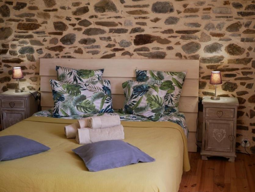 Les Jardins De Lumiere Bed & Breakfast Brusque ภายนอก รูปภาพ