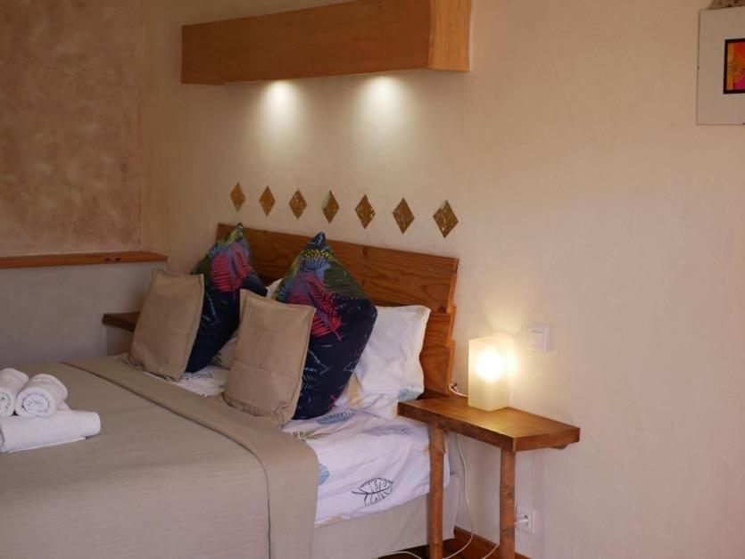 Les Jardins De Lumiere Bed & Breakfast Brusque ภายนอก รูปภาพ