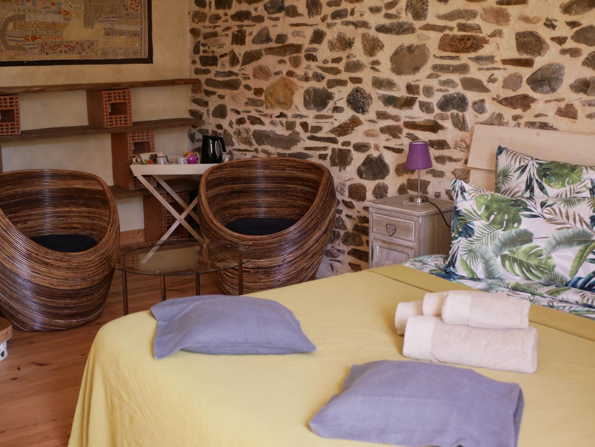 Les Jardins De Lumiere Bed & Breakfast Brusque ภายนอก รูปภาพ