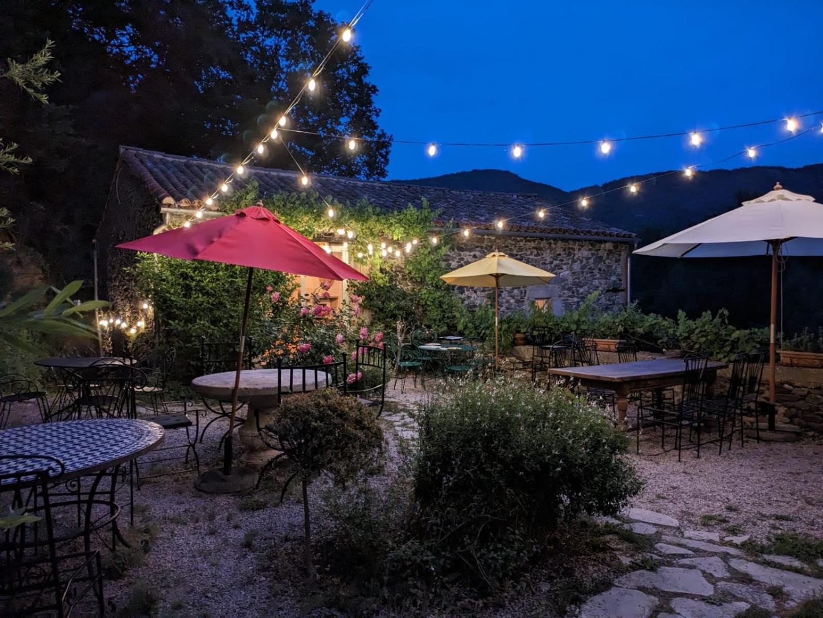 Les Jardins De Lumiere Bed & Breakfast Brusque ภายนอก รูปภาพ