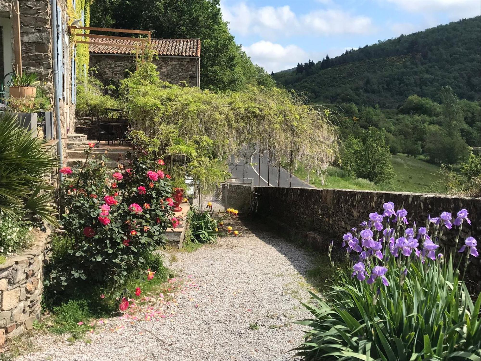 Les Jardins De Lumiere Bed & Breakfast Brusque ภายนอก รูปภาพ